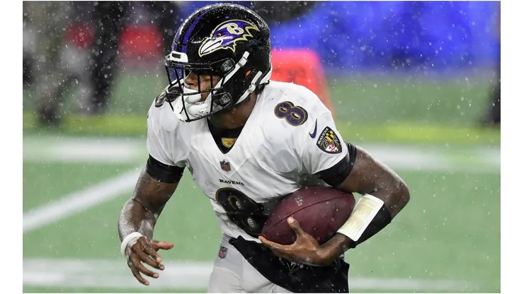 Jackson struggled vs. the Patriots. (Getty)