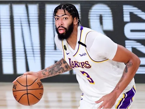 Anthony Davis lies about his future with the Lakers