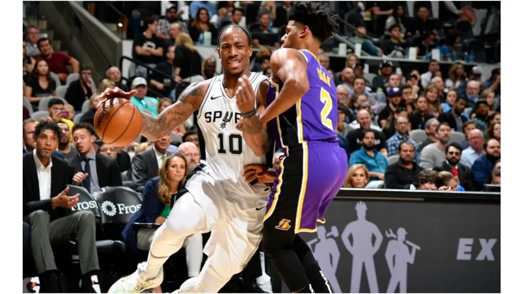 DeRozan dribbling past Lakers' Quinn Cook. (Getty)