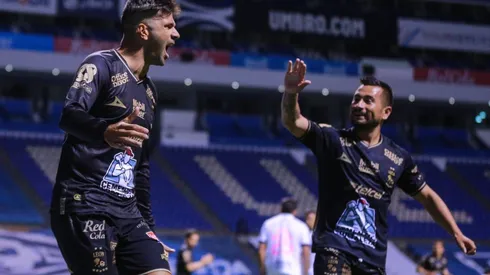 Emmanuel Gigliotti celebrates after scoring the equalizer for Club Léon against Puebla. (Getty)