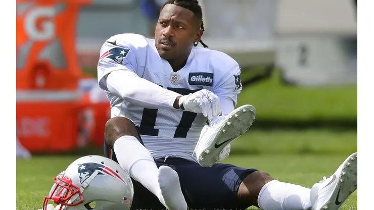 Antonio Brown will reunite with Tom Brady in Tampa Bay. (Getty)