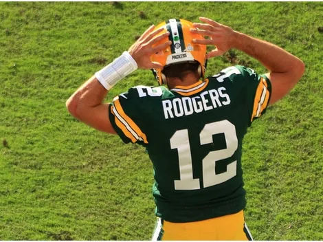 Twitter destroys Aaron Rodgers after terrible performance vs. Tom Brady