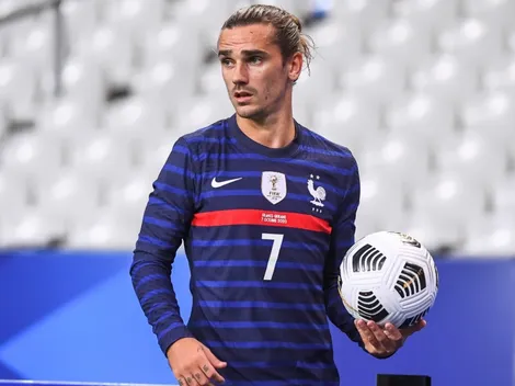Antoine Griezmann takes swipe at Barcelona coach after hailing Didier Deschamps