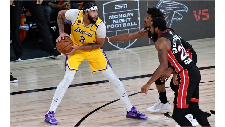 Anthony Davis dominated in Game 1. (Getty)