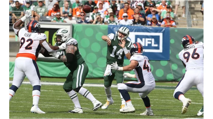 Sam Darnold is under a lot of pressure. (Getty)