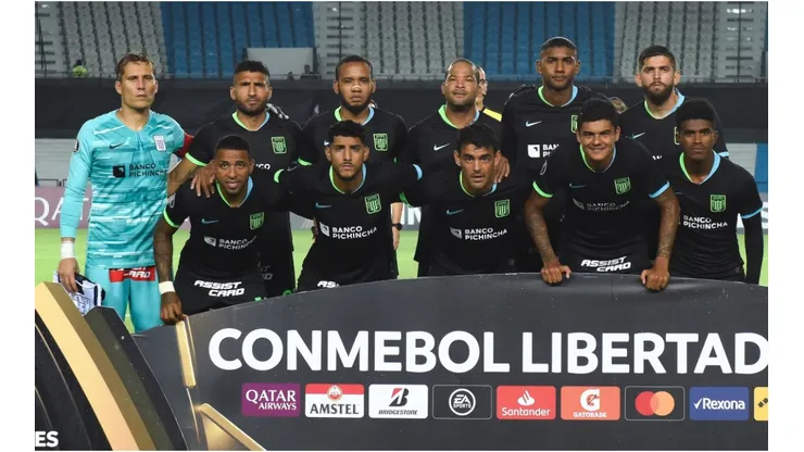 Alianza Lima and Estudiantes de Mérida will try to get their first win. (Getty)