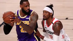 Robert Covington guarding LeBron James. (Getty)