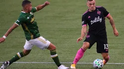 Seattle Sounders vs. Portland Timbers: Jordan Morris of the Sounders (right) protects the ball against Marvin Loria of Portland Timbers (Getty).