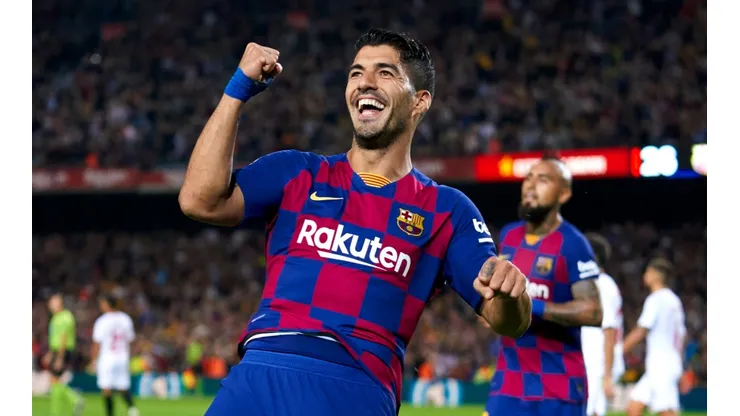 Luis Suárez looks set to make a move to Italy and play for Juventus. (Getty)