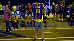 Barcelona fans gathered outside of Camp Nou to demand Bartomeu's resignation. (Goal)