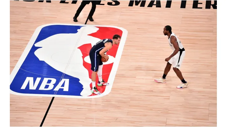 Kawhi Leonard guarding Luka Doncic. (Getty)