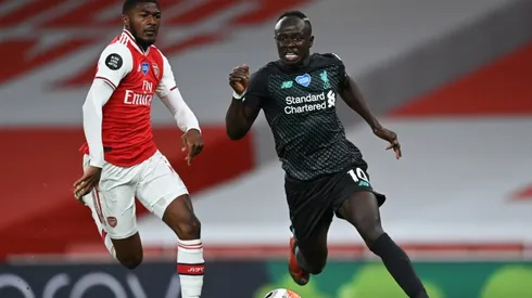 Ainsley Maitland-Niles of Arsenal chasing down Sadio Mané. (Getty)