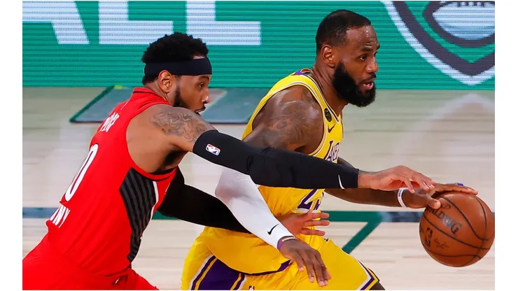 Carmelo Anthony (left) and LeBron James. (Getty)
