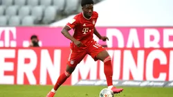 Bayern's Alphonso Davies controls the ball (Getty).