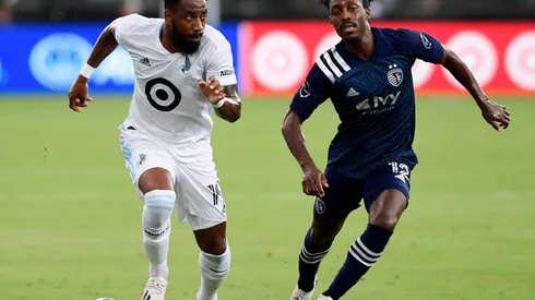 Minnesota United FC vs. Sporting Kansas City: Romain Metanire of Minnesota United (left) runs the ball past Gerso of Sporting Kansas City (Getty).