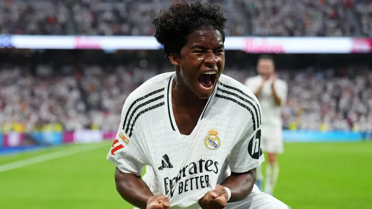 Endrick of Real Madrid celebrates scoring his team's third goal during the La Liga match between Real Madrid CF and Real Valladolid CF