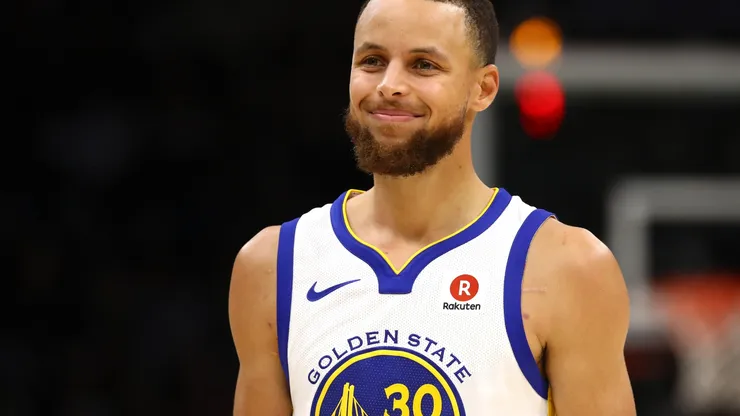 Stephen Curry #30 of the Golden State Warriors reacts in the second half against the Cleveland Cavaliers during Game Four of the 2018 NBA Finals at Quicken Loans Arena on June 8, 2018 in Cleveland, Ohio.