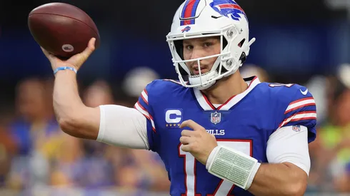 Quarterback Josh Allen #17 of the Buffalo Bills warms up before the NFL game against the Los Angeles Rams at SoFi Stadium on September 08, 2022 in Inglewood, California.