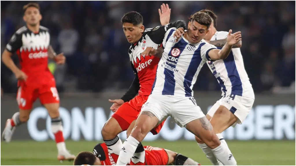 Talleres de Cordoba vs River Plate during firt leg game – IMAGO / Fotobaires