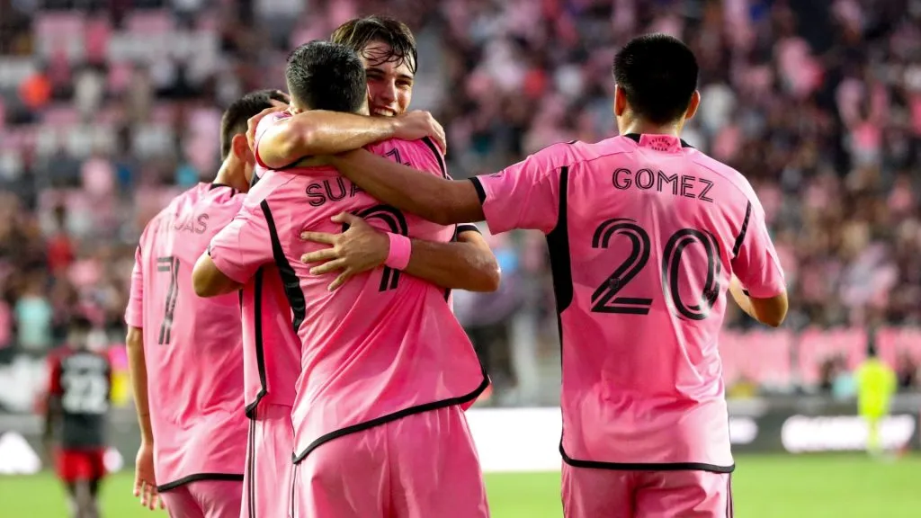 Forward Luis Suarez #9 of Inter Miami celebrates his goal with midfielder Federico Redondo #55 and Diego Gomez #20 at the Inter Miami CF v Toronto FC: Round of 32 ā Leagues Cup 2024 game at Chase Stadium on August 8, 2024 in Fort Lauderdale, Florida. (Photo by Chris Arjoon/Getty Images)