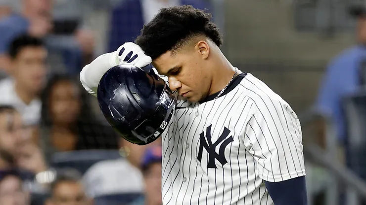 Juan Soto #22 of the New York Yankees reacts during his at-bat in the seventh inning against the New York Mets at Yankee Stadium on July 23, 2024 in New York City.