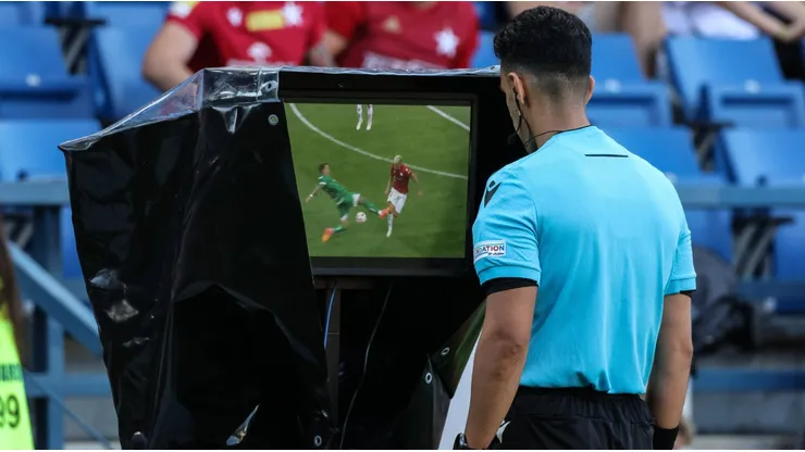 VAR