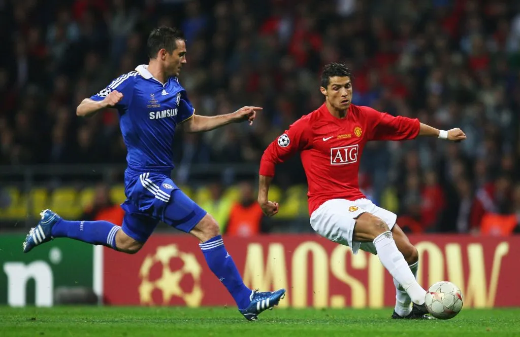 Cristiano Ronaldo of Manchester United is closed down by Frank Lampard of Chelsea during the UEFA Champions League Final match. Alex Livesey/Getty Images