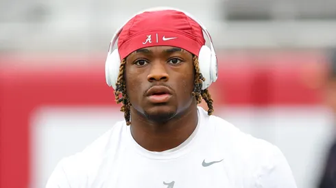 Jalen Milroe #4 of the Alabama Crimson Tide warms up before the game against the Georgia Bulldogs at Bryant-Denny Stadium on September 28, 2024 in Tuscaloosa, Alabama.