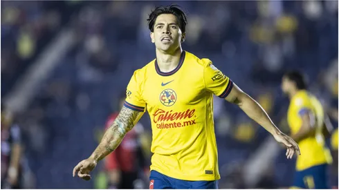 Victor Davila of America