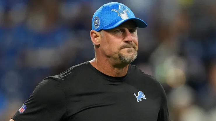 Head coach Dan Campbell looks on during warmups prior to their game against the Los Angeles Rams at Ford Field on September 08, 2024 in Detroit, Michigan