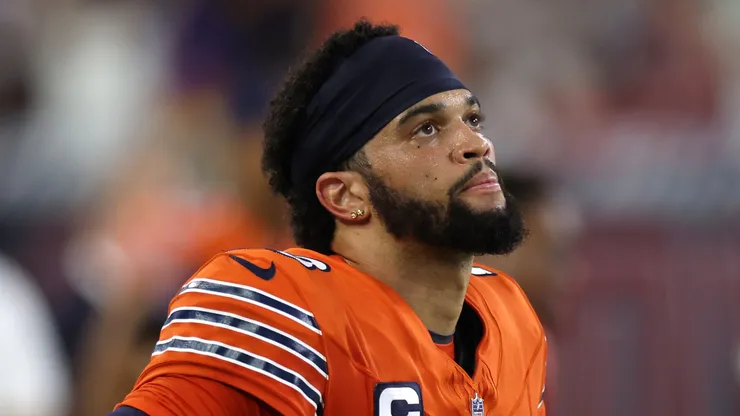 Caleb Williams #18 of the Chicago Bears reacts during the second half against the Houston Texans at NRG Stadium on September 15, 2024 in Houston, Texas.
