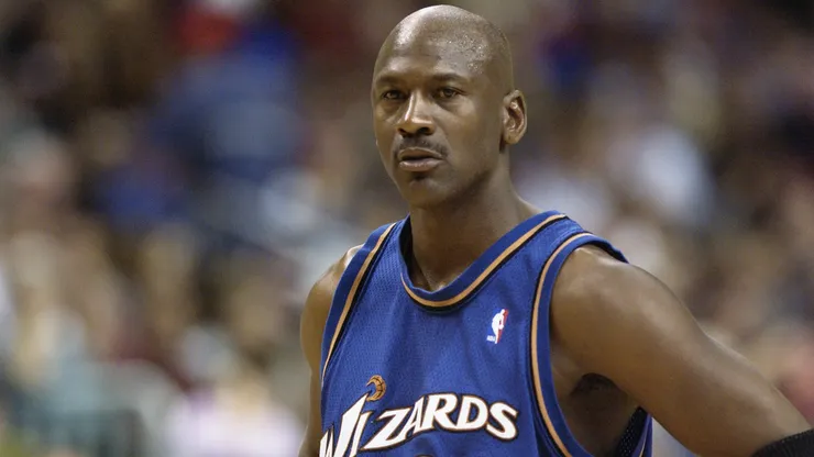 Michael Jordan #23 of the Washington Wizards on the court during the final NBA game of his career, played against the Philadelphia 76ers at First Union Center on March 30, 2003 in Philadelphia, Pennsylvania. The Sixers won 107-87.