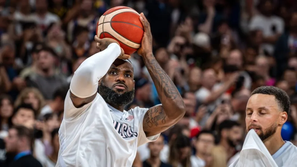Olympic Games Paris 2024 Basketball, Preliminary Round: Serbia vs. United States of America featuring LeBron James and Stephen Curry. IMAGO /&nbsp;camera4+