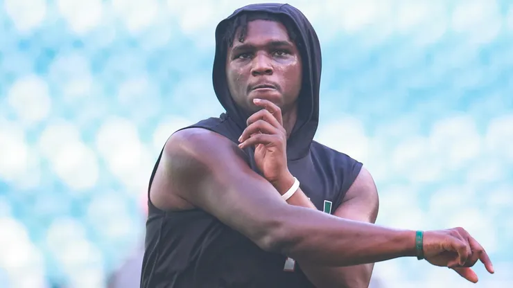 Cam Ward #1 of the Miami Hurricanes warms up prior to facing the Florida A&M Rattlers at Hard Rock Stadium on September 07, 2024 in Miami Gardens, Florida.