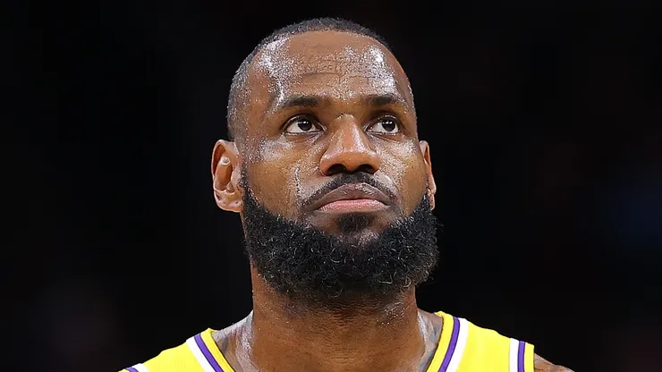 LeBron James #6 of the Los Angeles Lakers reacts against the Atlanta Hawks during the fourth quarter at State Farm Arena on December 30, 2022 in Atlanta, Georgia.