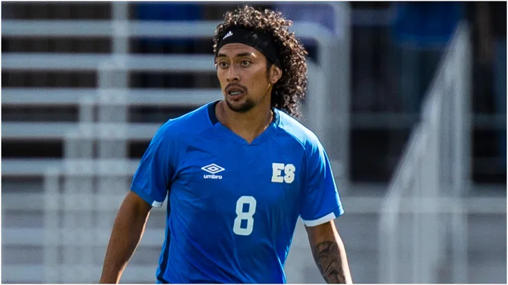 El Salvador forward Kevin Oswaldo Santamaria