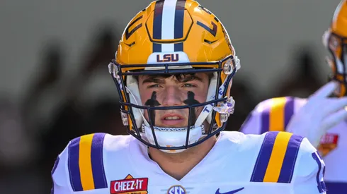 LSU Tigers quarterback Garrett Nussmeier (13) during warm ups the Cheez-It Citrus Bowl between LSU Tigers vs Purdue Boilermakers at Camping World Stadium in Orlando, FL.