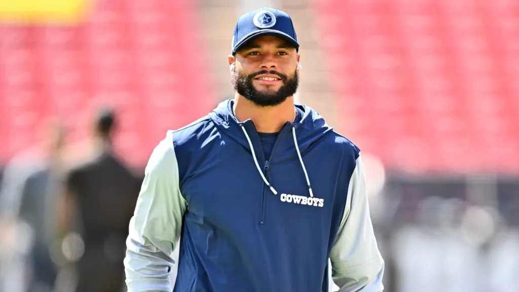Dak Prescott #4 of the Dallas Cowboys reacts prior to a game against the Cleveland Browns at Cleveland Browns Stadium on September 08, 2024. (Source: Jason Miller/Getty Images)