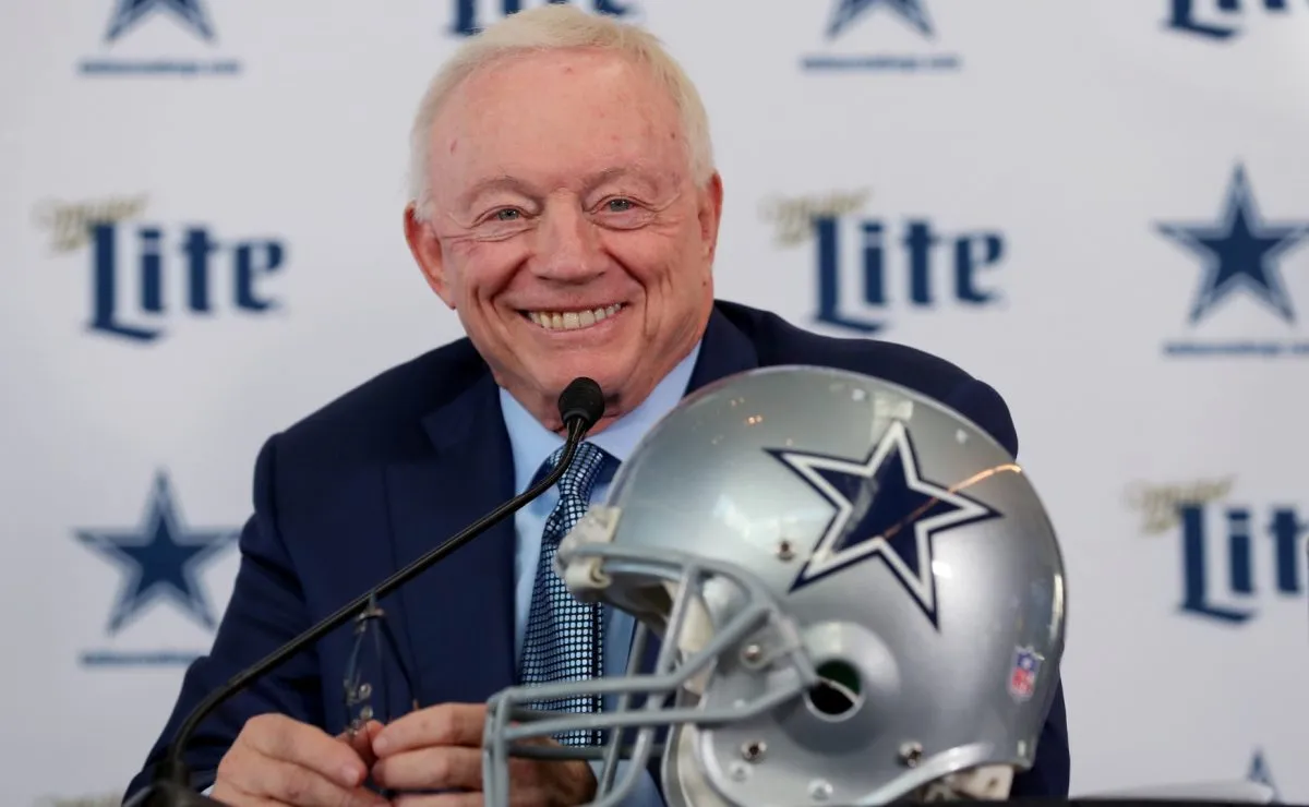 How much did Jerry Jones pay to buy the Dallas Cowboys? - Bolavip US