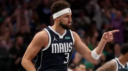 Klay Thompson #31 of the Dallas Mavericks reacts after scoring against the San Antonio Spurs during the third quarter at American Airlines Center on October 24, 2024 in Dallas, Texas.