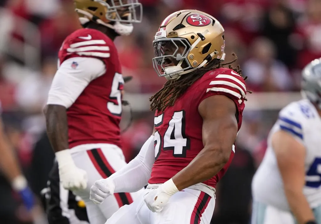 SANTA CLARA, CALIFORNIA – OCTOBER 27: Fred Warner #54 of the San Francisco 49ers reacts after a defensive stop during the first quarter against the Dallas Cowboys at Levi’s Stadium on October 27, 2024 in Santa Clara, California. (Photo by Thearon W. Henderson/Getty Images)