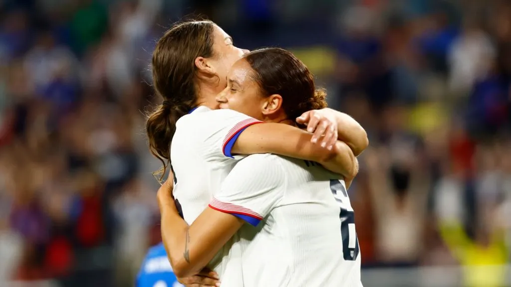 emma sears celebrating