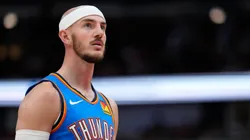 Alex Caruso #9 of the Oklahoma City Thunder in action against the Chicago Bulls