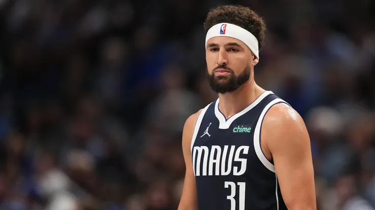 Klay Thompson #31 of the Dallas Mavericks looks on while playing the San Antonio Spurs during the third quarter at American Airlines Center