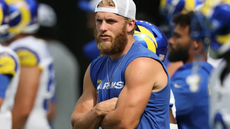Cooper Kupp #10 of the Los Angeles Rams warms up before the game against the Los Angeles Chargers during a preseason game at SoFi Stadium on August 17, 2024 in Inglewood, California.