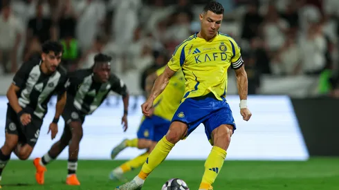 Cristiano Ronaldo of Al Nassr scoring the 2nd goal during the Saudi Pro League match between Al Shabab v Al Nassr FC at Al-Shabab Club Stadium on October 18, 2024 in Riyadh, Saudi Arabia. (Photo by Yasser Bakhsh/Getty Images)