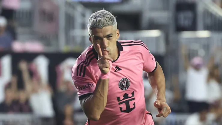 Luis Suárez #9 of Inter Miami celebrates his second goal against the New England Revolution.