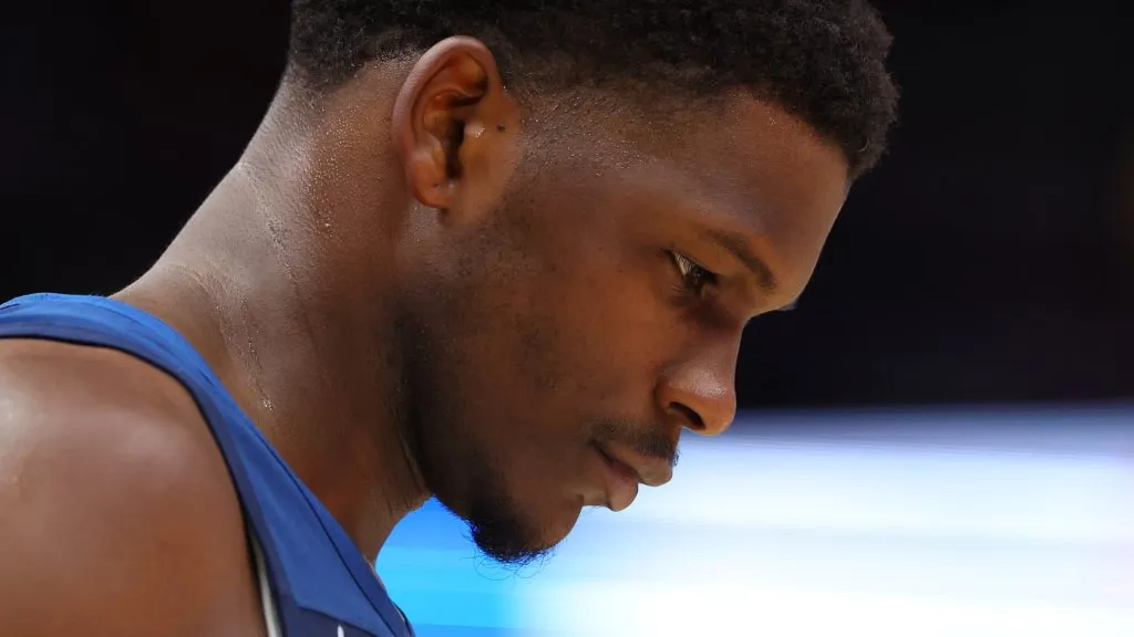 Anthony Edwards looking below