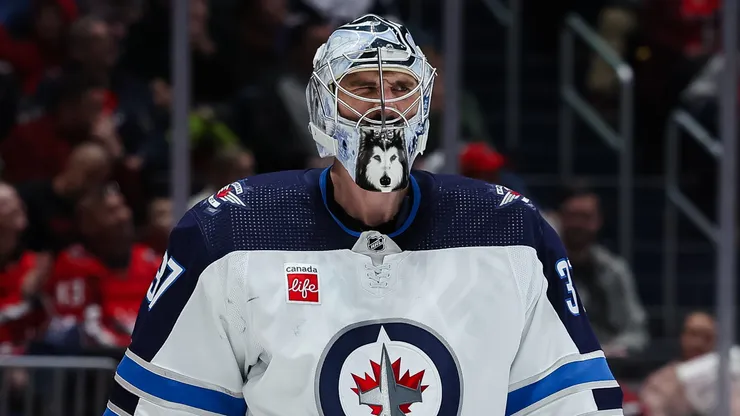 Connor Hellebuyck #37 of the Winnipeg Jets tends net against the Washington Capitals during the second period of the game at Capital One Arena on March 24, 2024 in Washington, DC. (Photo by Scott Taetsch/Getty Images)