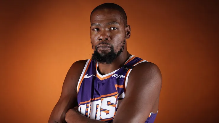 Kevin Durant #35 of the Phoenix Suns poses for a portrait during media day at Footprint Center on September 30, 2024 in Phoenix, Arizona.